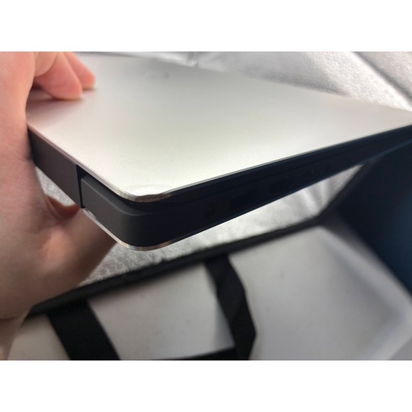 Dell Precision 5540 Laptop i7-9850H 2.6GHz 32GB RAM Windows 10 Pro Touchscreen - Picture 8 of 15